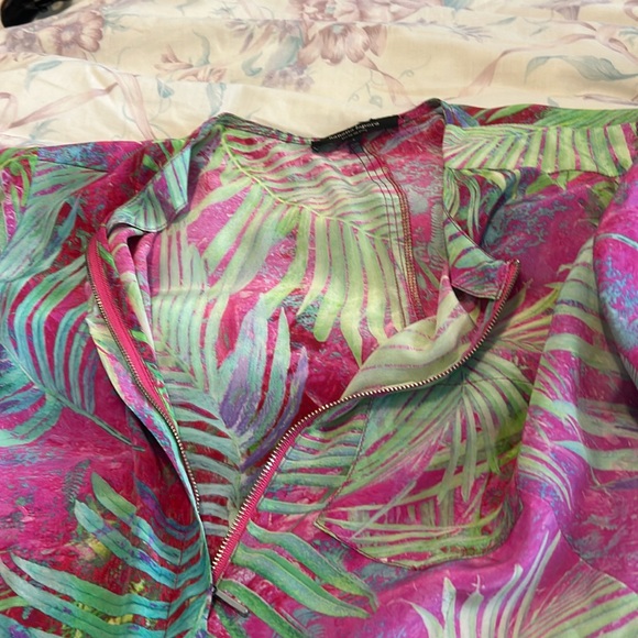 Nanette Lepore Silk floral print flirty ruffles blouse size L - Picture 6 of 7